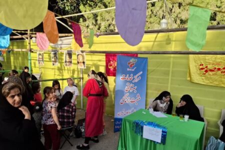 کرج | برپایی میز خدمت به مناسبت میلاد امام رضا علیه‌السلام