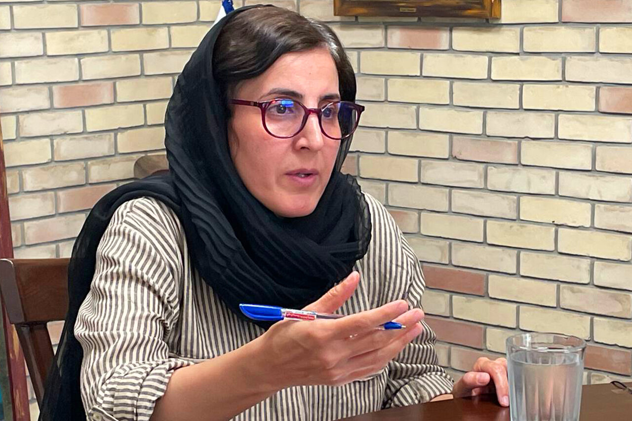 ایستاده به تماشای قتل؛مردم مقصرند؟/ زن‌کشی نه تنها تبعاتی ندارد بلکه در ذیل اختلاف‌خانوادگی تعریف می‌شود/معاون زنان آقای پزشکیان این قتل را محکوم کرد؟