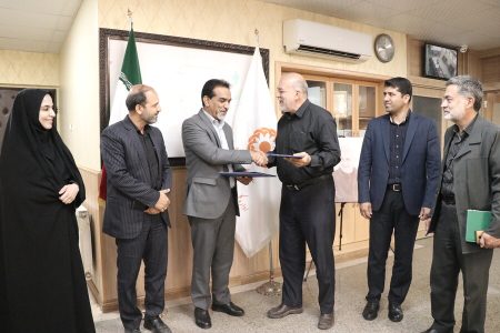 بهزیستی وکانون خدمت رضوی استان تفاهم نامه همکاری امضاء کردند