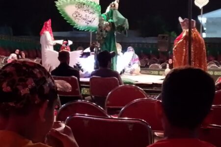 ساوجبلاغ | شرکت فرزندان خانه ولیعصر (عج) در مراسم تعزیه خوانی دهه اول محرم در شهر کوهسار