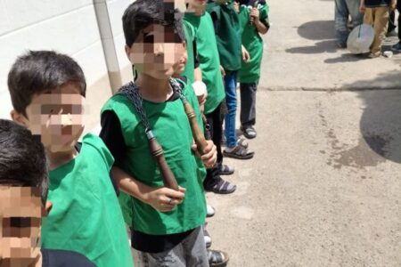 نظرآباد | حضور فرزندان مرکز نگهداری “آغوش مهربان منجی ” در مراسم عزاداری روز عاشورا