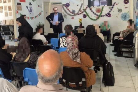 کرج | کارگاه روان‌شناسی «بایدها و نبایدهای تربیتی» ویژه والدین برگزار شد