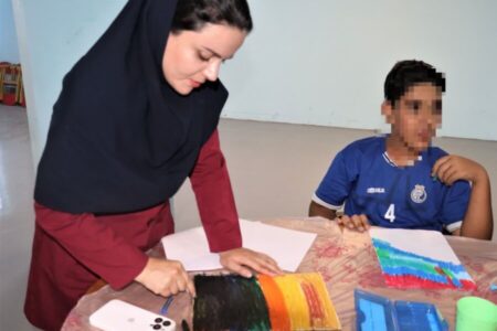 کرج | برنامه گروهی هنری اسکراچ‌بُرد در مرکز جامع نیلوفر کهریزک برگزار شد