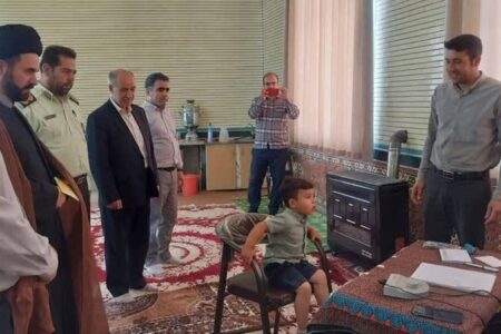 گزارش تصویری| برپایی میز ارتباطات مردمی هریس در مصلای شهرستان