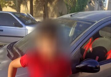 رانندگی کودک ۱۲ ساله با پژو ۲۰۶ در این شهر