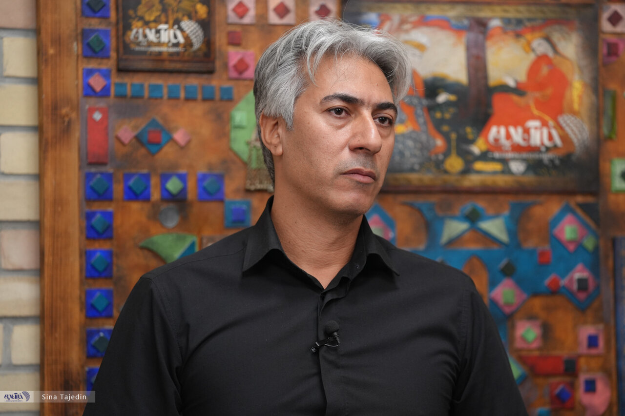 دانش‌آموزان سواد خواندن ندارند/ بخاطر کمبود نیرو از معلم ۸۰ ساله خواسته‌اند درس بدهد/ حال دانش‌آموزان در مدرسه خوب نیست