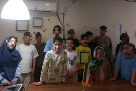 کرج | آغاز سال تحصیلی با جشن و اهداء بسته‌های تحصیلی به فرزندان جامعه هدف