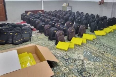 بهشهر| توزیع ۳۰۰ بسته لوازم التحریر بین دانش آموزان تحت حمایت بهزیستی بهشهر