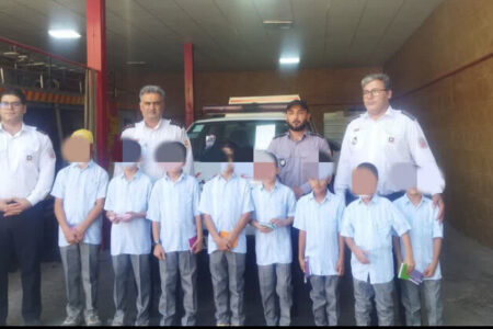 نظرآباد |حضور فرزندان مقیم خانه “آغوش مهربان منجی” در آتش نشانی نظرآباد به مناسبت گرامیداشت روز آتش نشان