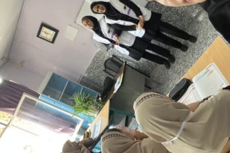 کرج | گزارش تصویری | حضور اورژانس اجتماعی محمدشهر در مدرسه دخترانه امام هادی (ع)