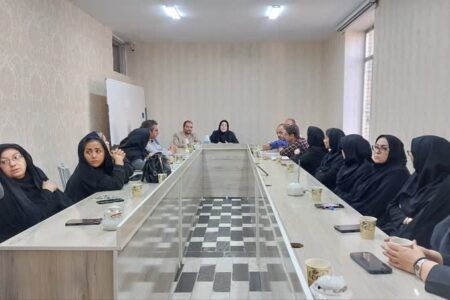 بازدید رئیس بهزیستی آذرشهر از خانه کودکان و سالمندان