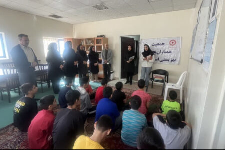 کرج | برنامه آموزشی پدافند غیرعامل برای کودکان کار