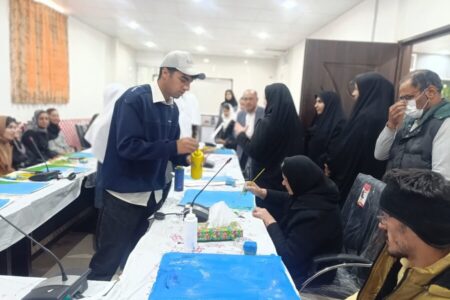 گزارش تصویری| برگزاری همزمان نمایشگاه وکارگاه آموزشی هنر درمانی معلولین توانبخشی cbr مبتنی بر جامعه چهارمحال و بختیاری