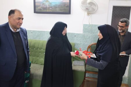 لحظاتی پر از مهر؛ نماینده مردم بابل در مجلس شورای اسلامی و سرپرست بهزیستی مازندران در کنار فرزندان خانه کودک و نوجوان امام علی(ع)