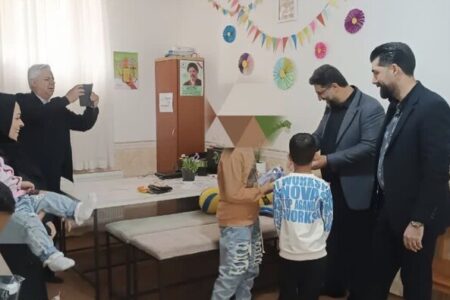 نظرآباد | دیدار صمیمانه دادستان شهرستان نظرآباد با فرزندان مقیم در خانه های بهزیستی