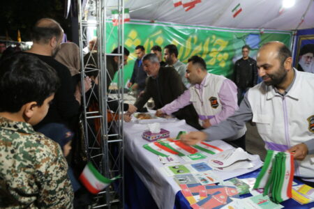 بهزیستی مازندران پویش «کنار مردم» را به میانه میدان برد؛ حضور فعال کارشناسان اورژانس اجتماعی در اجتماع بزرگ عاشقان ولایت ساری