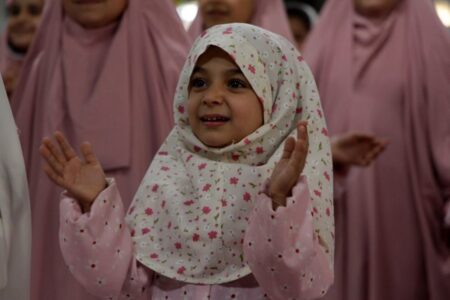 «نماز» نقطه آغاز تربیت است/ «نماز در مدرسه» یک تجربه تربیتی، فرهنگی و اجتماعی است