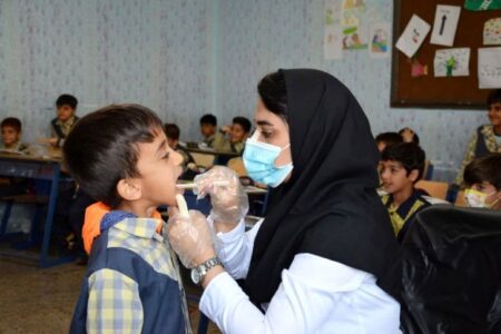 کلیه دانش‌آموزان ابتدایی کشور تحت پوشش خدمات وارنیش فلورایدتراپی هستند