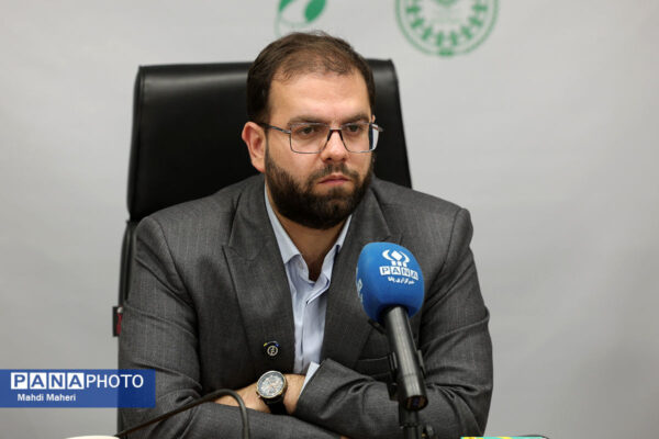 تأکید بر نقش تشکیلاتی مجلس دانش‌آموزی/ سختی‌پذیری شرط رشد نسل آینده است