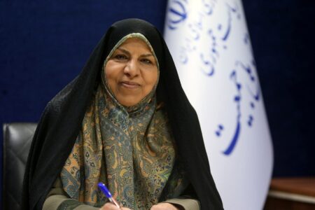 معلمان، سرداران اصلاح مسیر تربیت و کلید عبور از بحران جمعیت‌اند