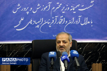 حمایت همه‌جانبه از نخبگان علمی اولویت نظام است/ ضرورت اقدامات جدی و برنامه‌ریزی دقیق‌ برای کشف و شناسایی نخبگان در مناطق محروم