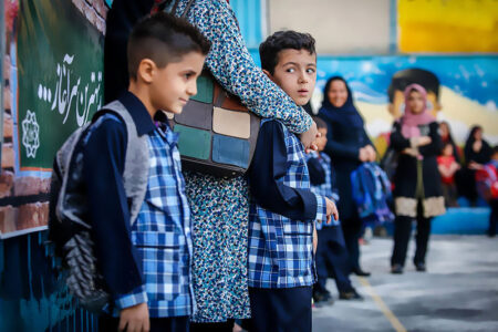 خانواده‌ها پناهگاه امن دانش‌آموزان باشند