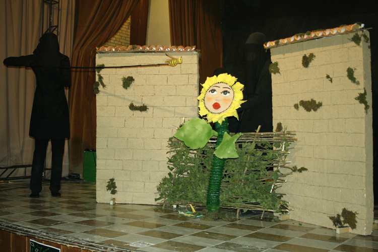 image635082919758742526-1 اقتباسهای کانون پرورش فکری کودکان و نوجوانان؛ پلی میان ادبیات و سینما