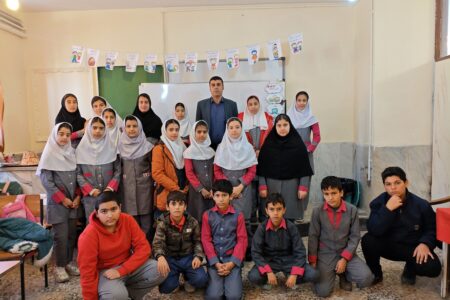 معلمان نباید از علم روز دنیا بترسند