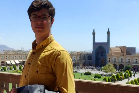 ‌از ریاضی‌فیزیک تا سواد رسانه‌ای؛ آرتین صلاحی و مسیری متفاوت در المپیاد