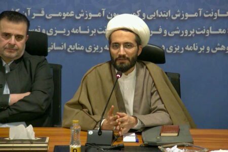 طرح «اتقان» با هدف «آموزش همراه با انس و علاقه» در مدارس ابتدایی کلید خورد