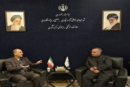 امکانات ورزشی سازمان‌های مناطق آزاد به مدارس اختصاص می‌یابد