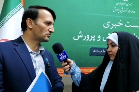 لزوم ارتقاء توانمندی‌‌های معلمان برای تربیت دانش‌آموزان توانمند/ تقویت بسته‌های آموزشی غیرحضوری و استفاده از ظرفیت‌های چندرسانه‌ای