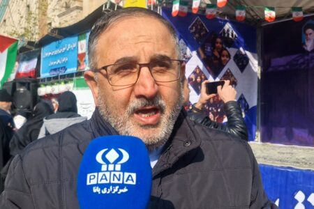 دانش‌آموزان، ادامه‌دهندگان راه شهدا و حافظان نظام اسلامی هستند