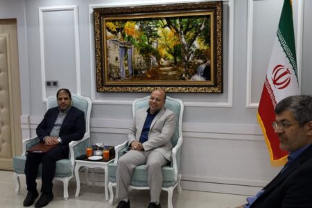 دیدار معاون تربیت‌بدنی و سلامت وزارت آموزش و پرورش با استاندار یزد